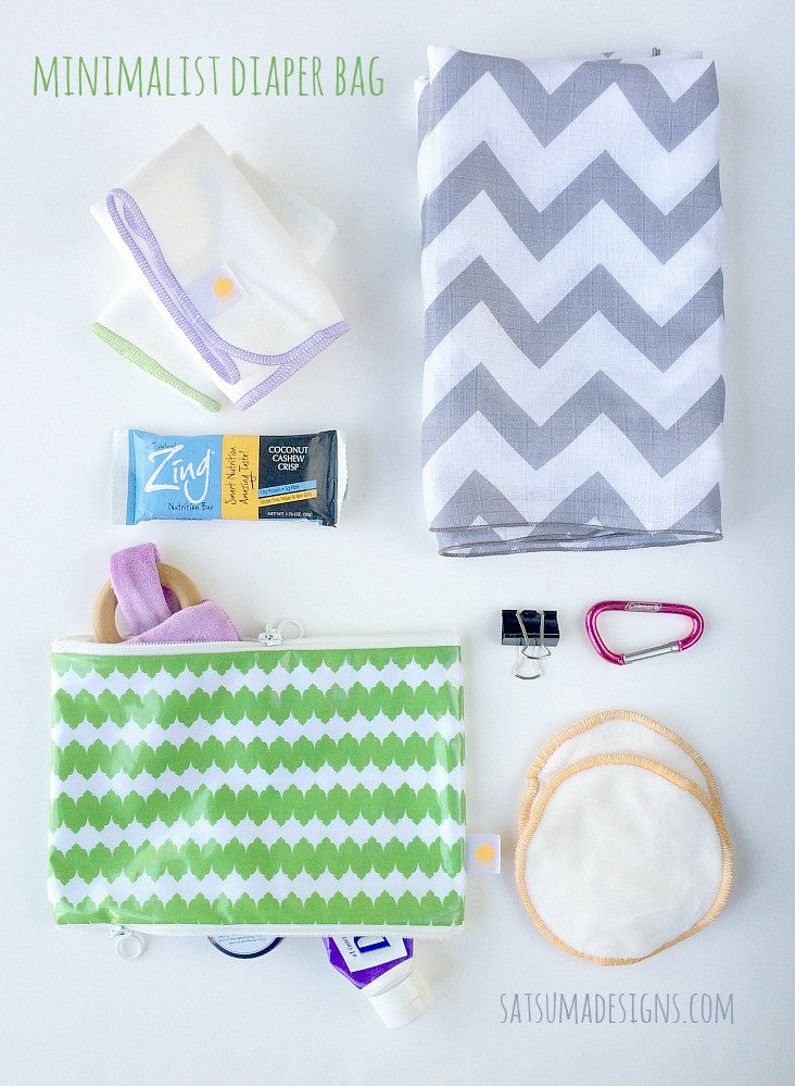 The Minimalist Mom's Diaper Bag Checklist