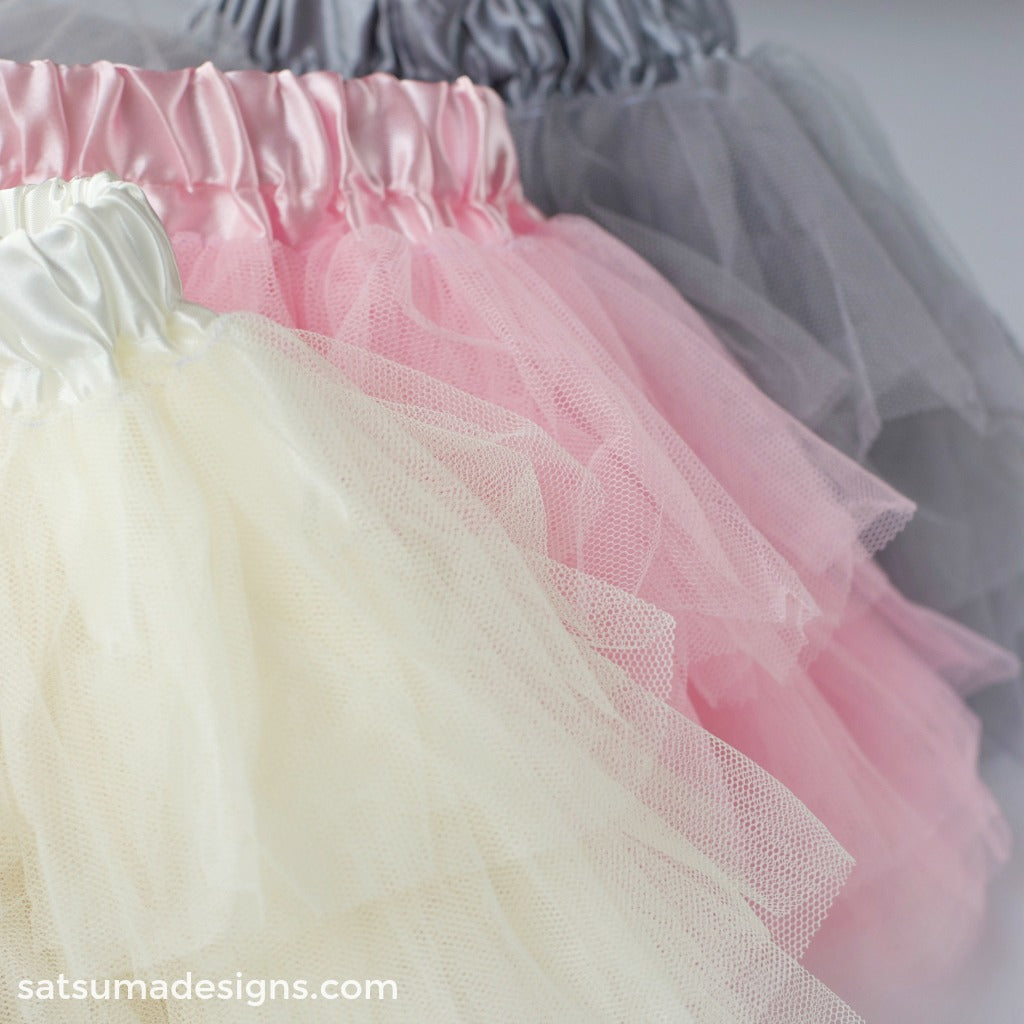 Toddler tutu | Baby tutu | Infant tutu | Birthday tutu | Cake Smash outfit | Photo props | Newborn photo props | Newborn tutu | SatumaDesigns.com #tutu #babyfashion