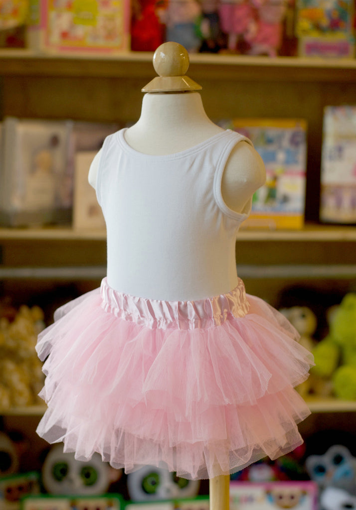 Toddler tutu | Baby tutu | Infant tutu | Birthday tutu | Cake Smash outfit | Photo props | Newborn photo props | Newborn tutu | SatumaDesigns.com #tutu #babyfashion