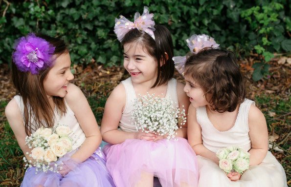 Flower girl skirt | Tulle skirt | Tutu | Kids tutu | Wedding party clothes | Toddler tutu | Birthday tutu | Photo props | SatumaDesigns.com #tutu #wedding