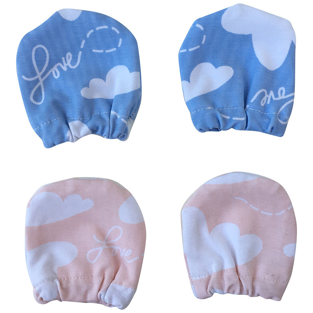 Baby and preemie scratch mittens that stay on